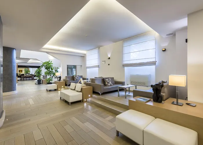 Occidental Aurelia מלון 4*